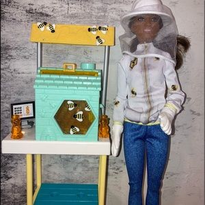 Barbie Bee Keeper Set! Used!